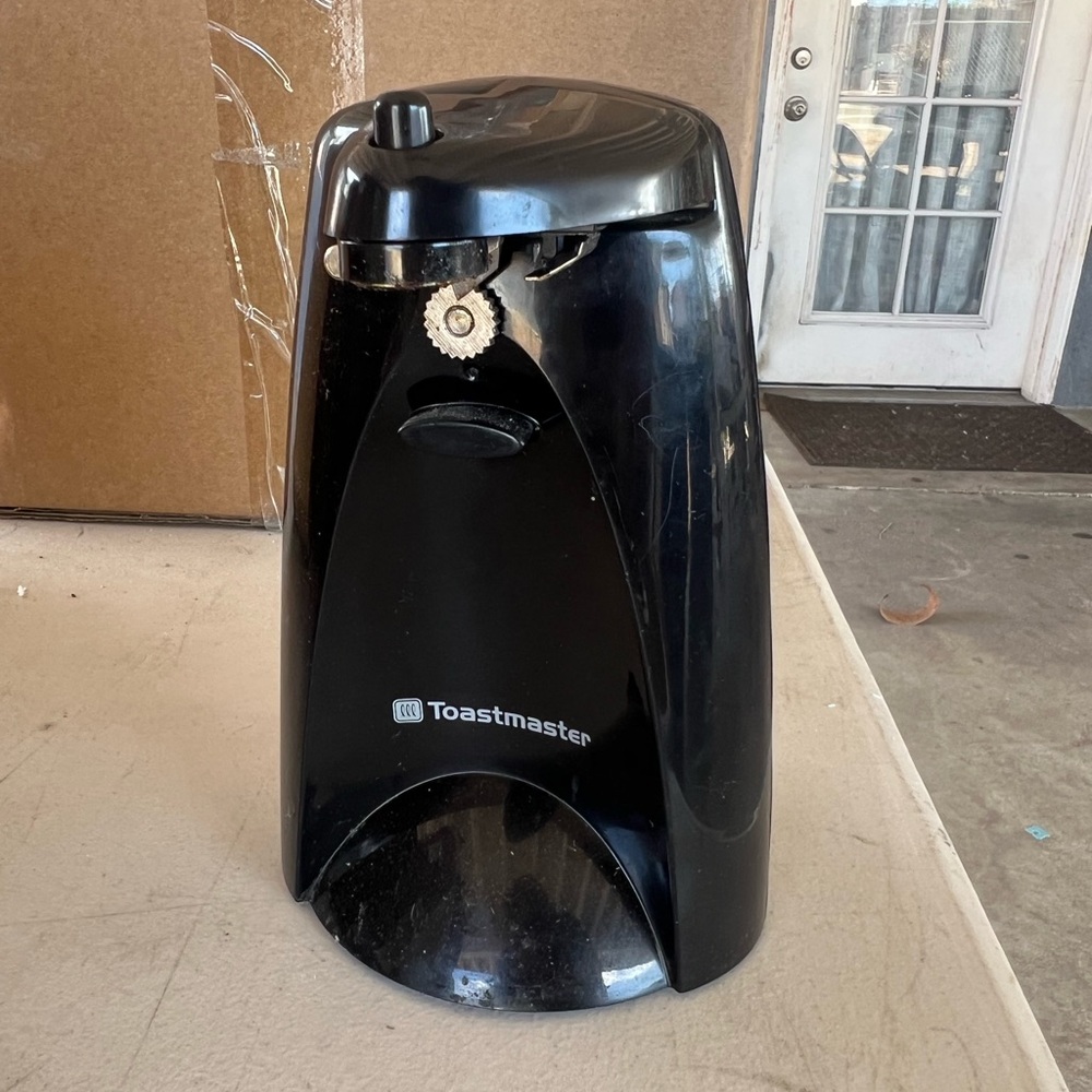 Black Toastmaster Electric Can Opener